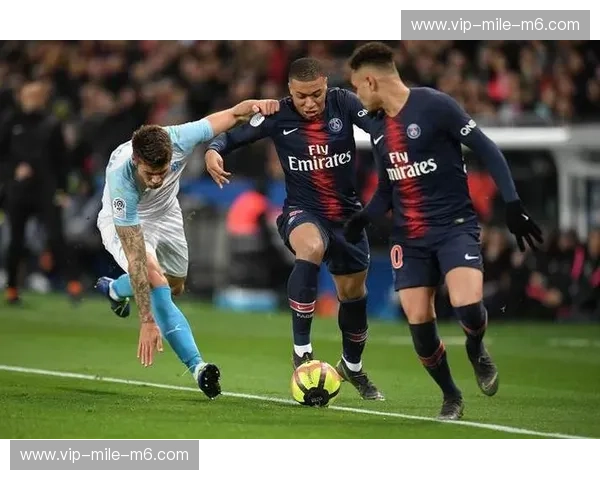 欧冠抽签结果揭晓：强强对决，谁将笑到最后？